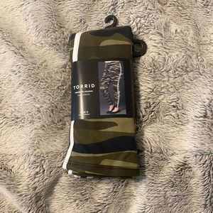 Brand New Torrid Camo Leggings